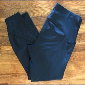 All in Motion Sculpted Streamline Mesh Vented High-Rise Leggings Size Large